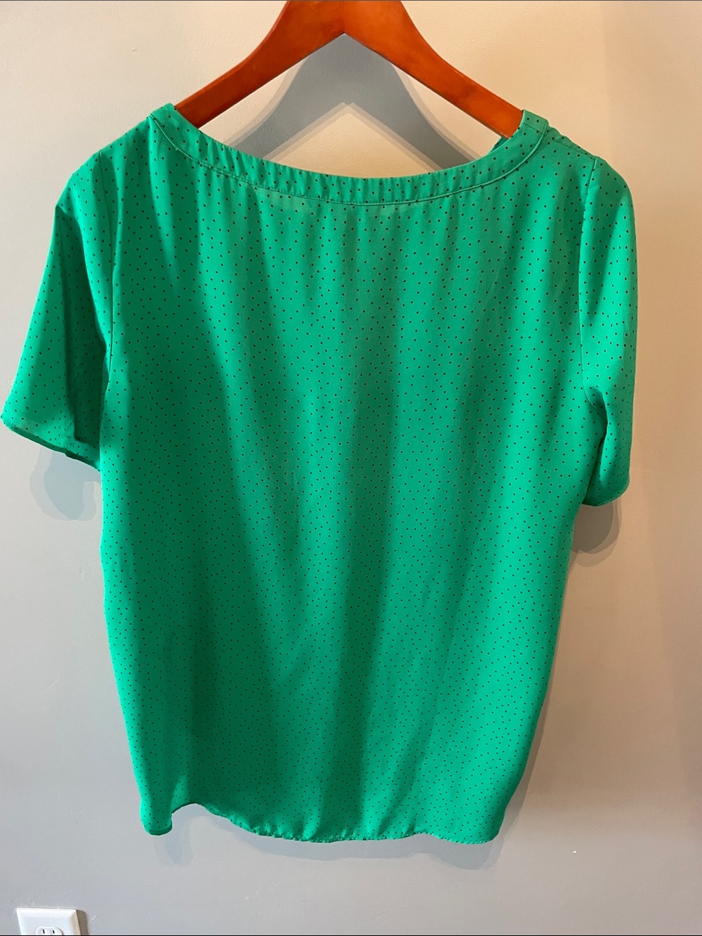 Banana Republic Green Short Sleeve Blouse Size Small - Picture 4 of 8